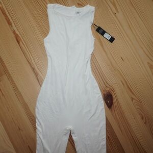 Fashion Nova White Sleeveless Jumpsuit Small